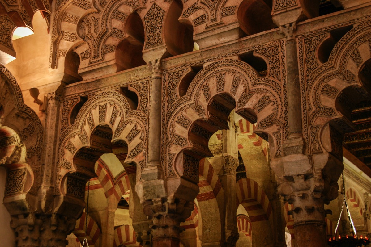 Cordoba - Mezquita - Elaborate, complex arches