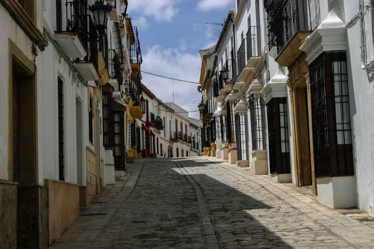 Ronda - Cobbled, steep street