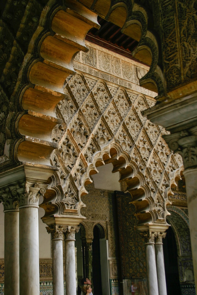 Sevilla - Real Alcazar - Decorated columns 2