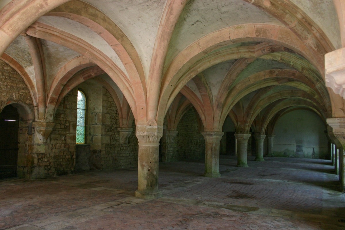 Vaulted low ceiling