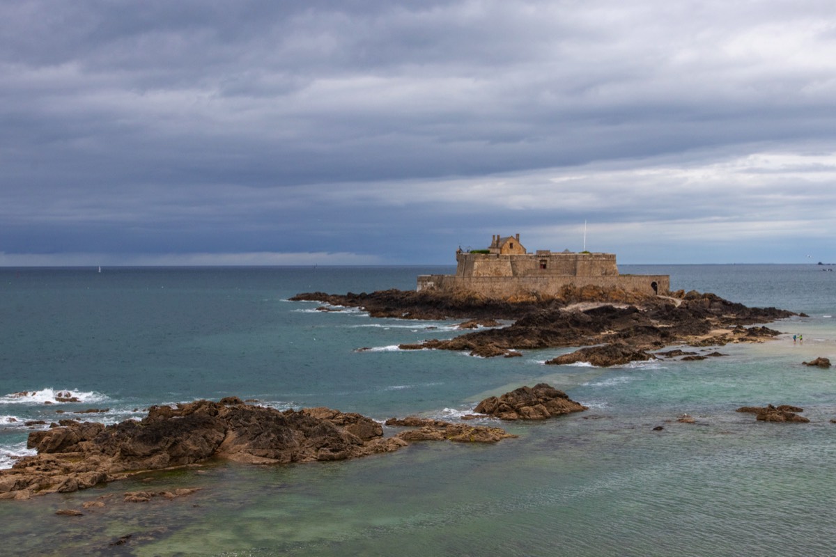 Saint-Malo fort nearer high tide