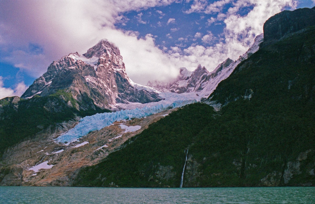 Another view of the Balmacedo glacier