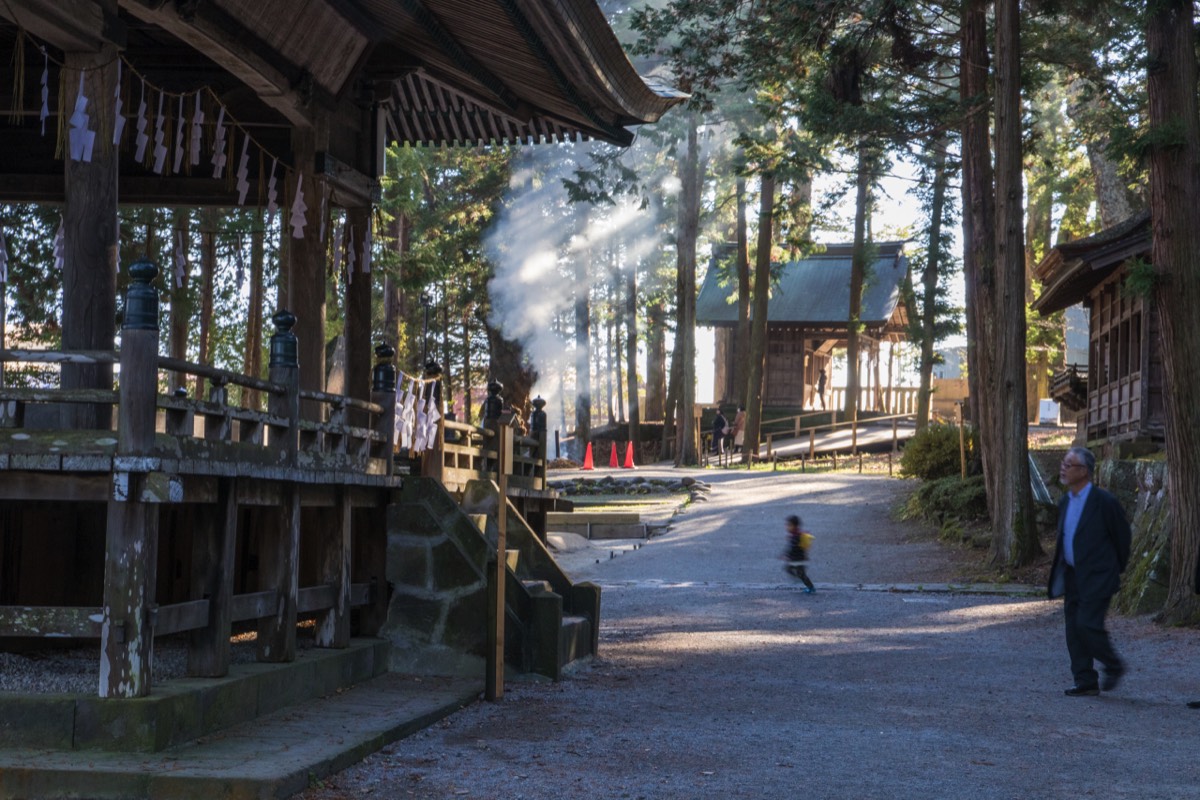 Shinto, Suwa Taisha Shrine In morning light