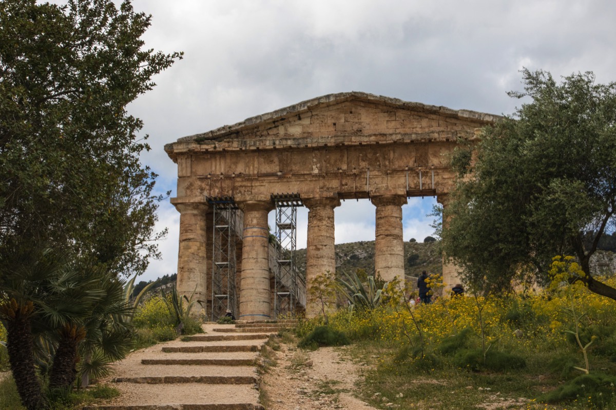 Doric temple at Segesta