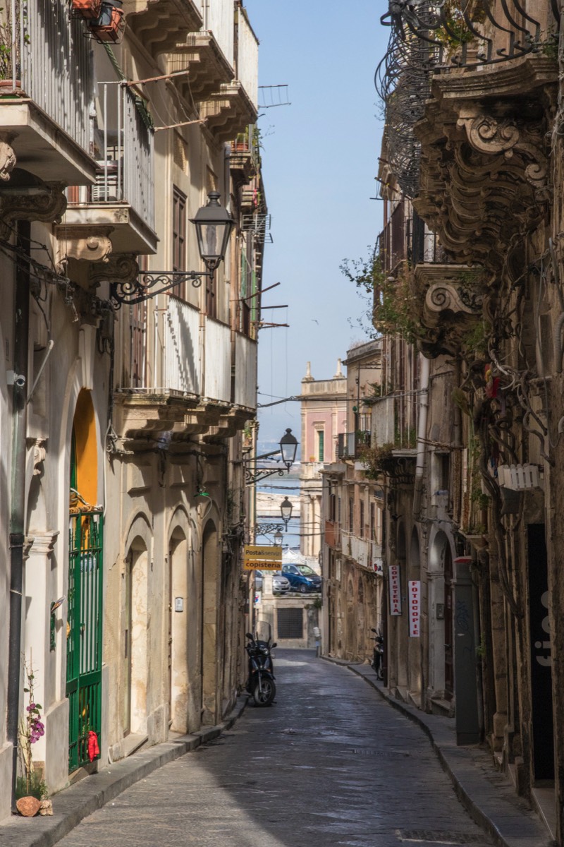 Slanting street in Ortygia
