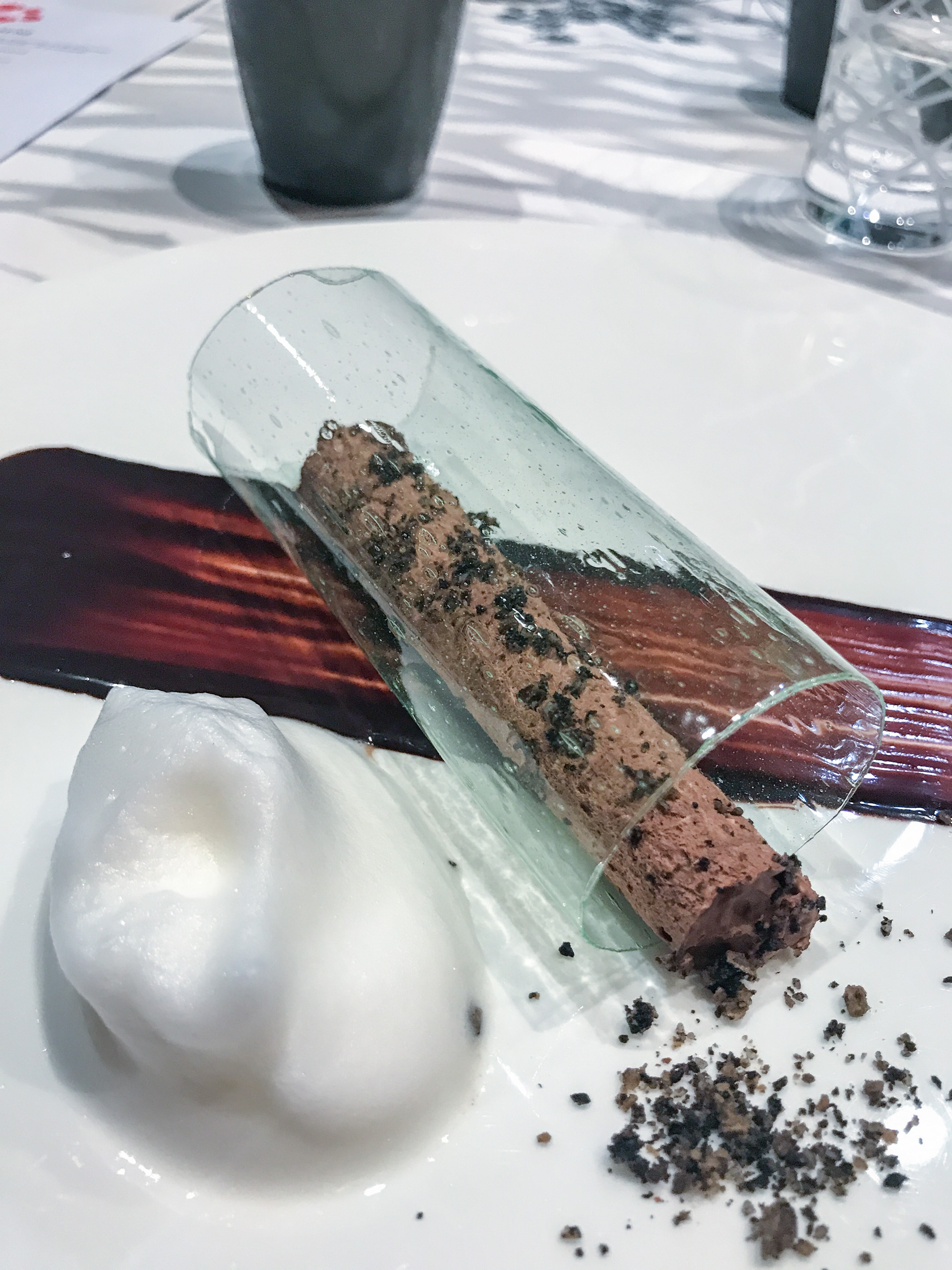 La Table du Gourmet, Riquewihr : De La Texture Et De La Finesse (Tube soufflé / Chocolat Mokaya / Mandarine)