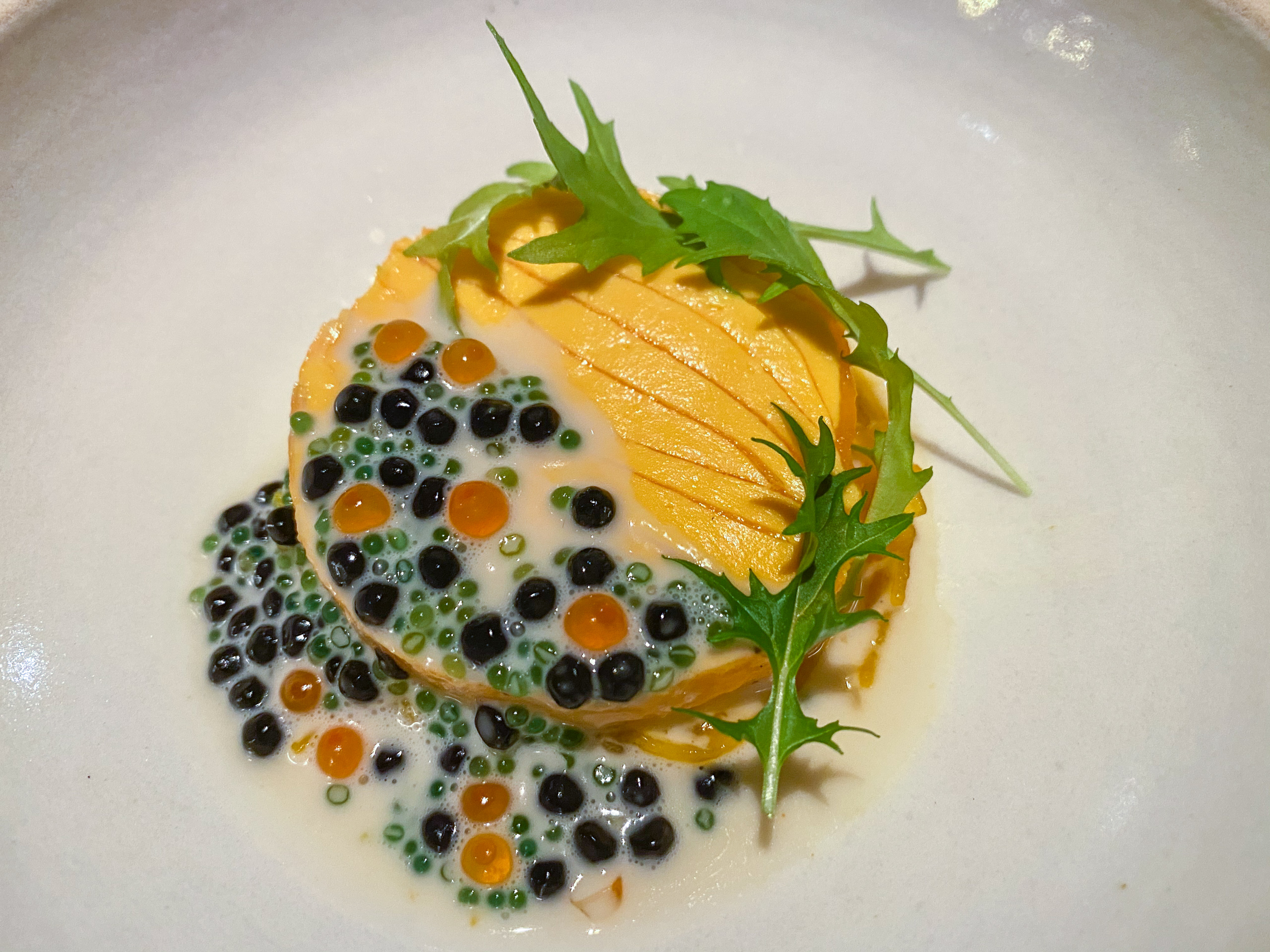 L'Air du Temps : Spiral of squash, ponzu, fish eggs